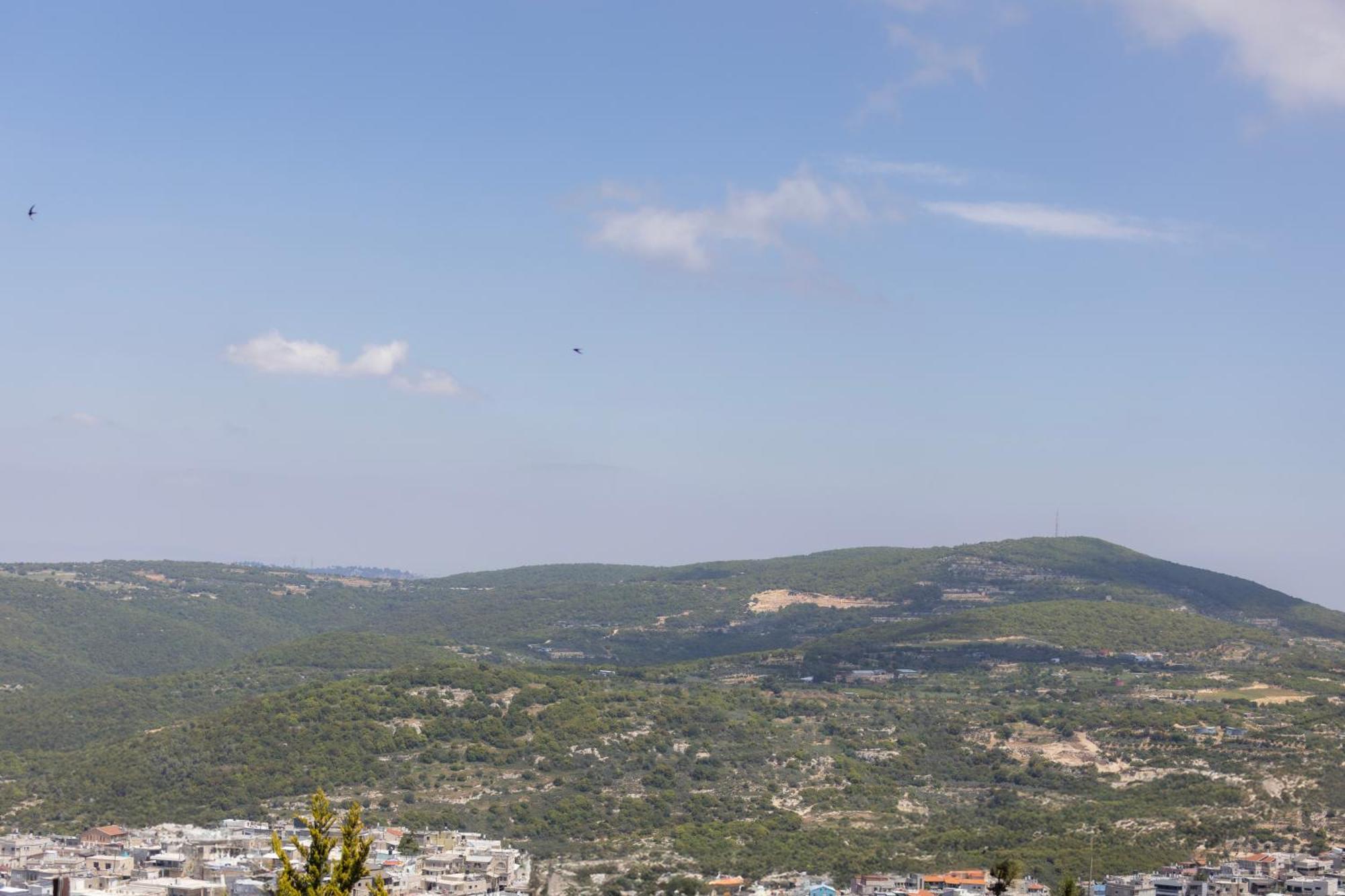 בקתות עץ מעל העננים: קסם דרוזי עם נוף פנורמי Apartment *