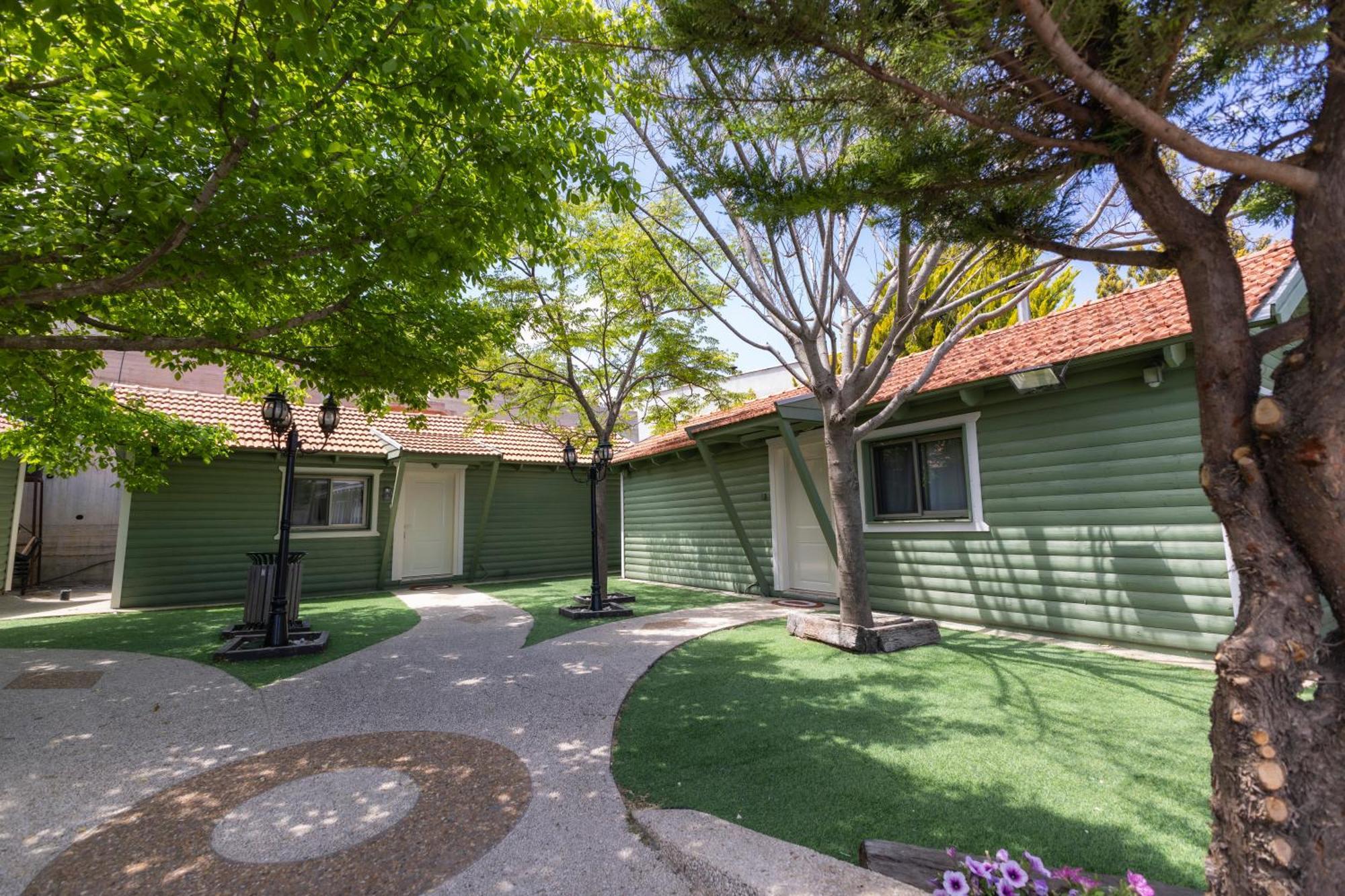 בקתות עץ מעל העננים: קסם דרוזי עם נוף פנורמי Apartment Beit Jann